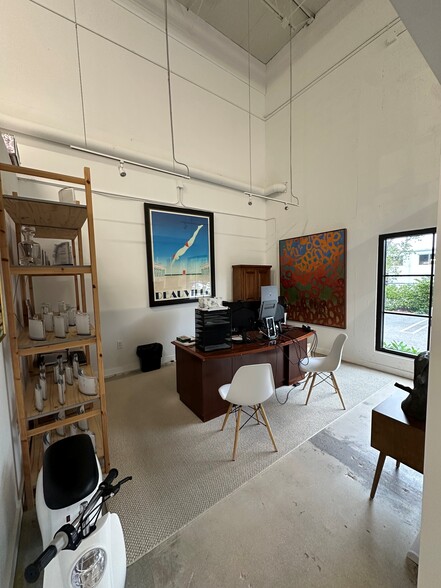 More Photos Of 2510 Florida Ave, West Palm Beach Storefront For Lease