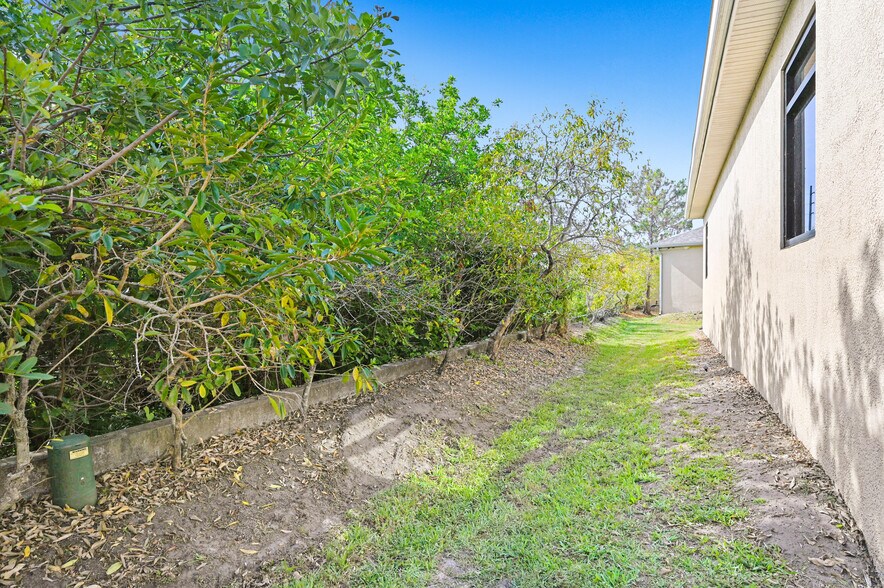 More Photos Of 7145 Turner Rd, Rockledge Office For Sale