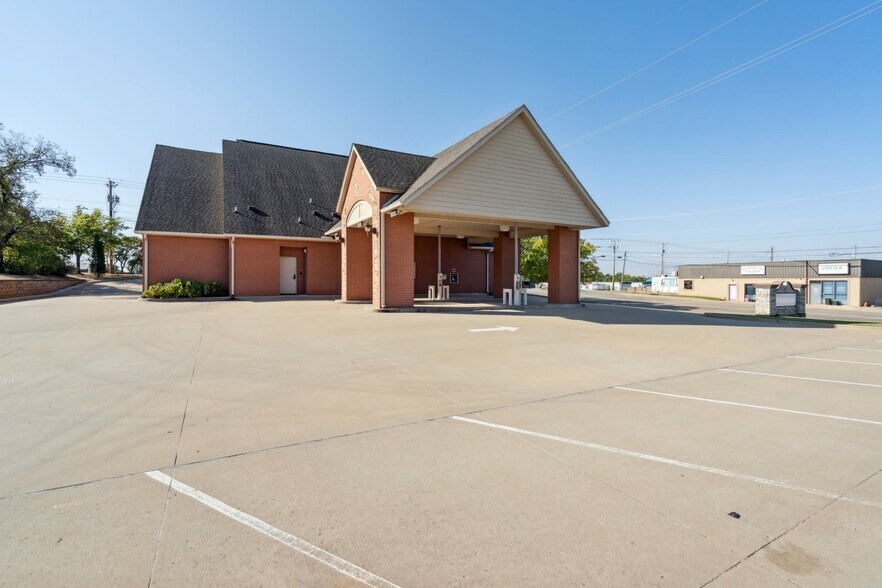 More Photos Of 525 S Jardot Rd, Stillwater Office Residential For Sale