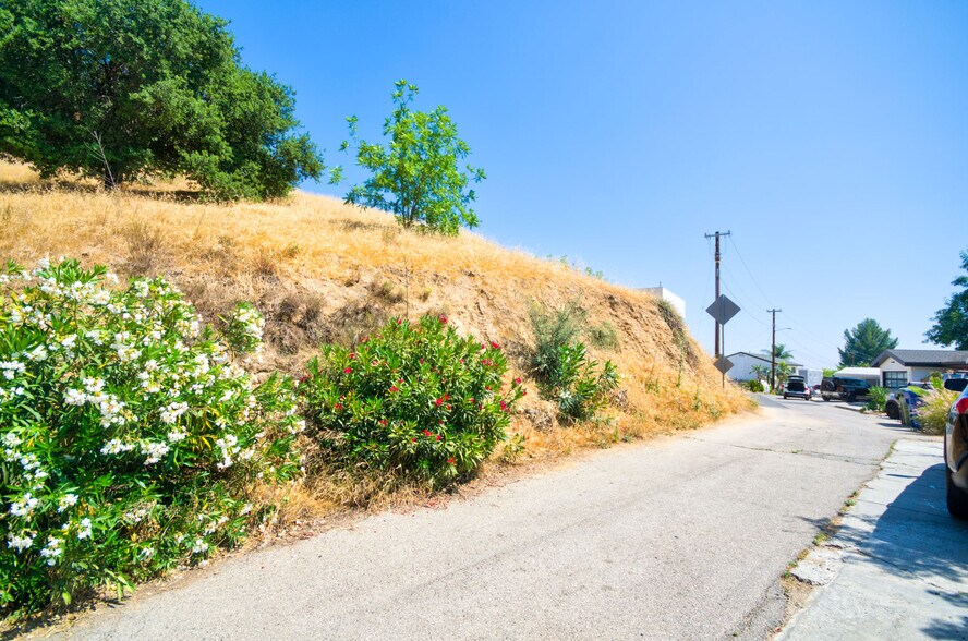 More Photos Of 1938 Phillips Way, Los Angeles Land For Sale