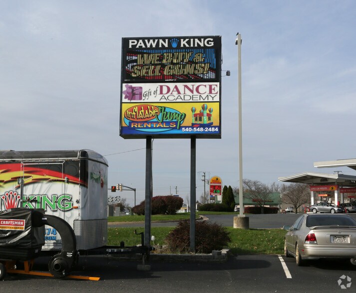 More Photos Of 4521 Plank Rd, Fredericksburg Storefront For Lease