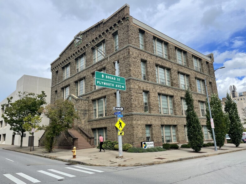 Primary Photo Of 42 S Washington St, Rochester Office Residential For Lease