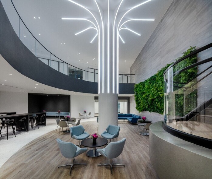 More Photos Of 100 Quentin Roosevelt Blvd, Garden City Office For Lease