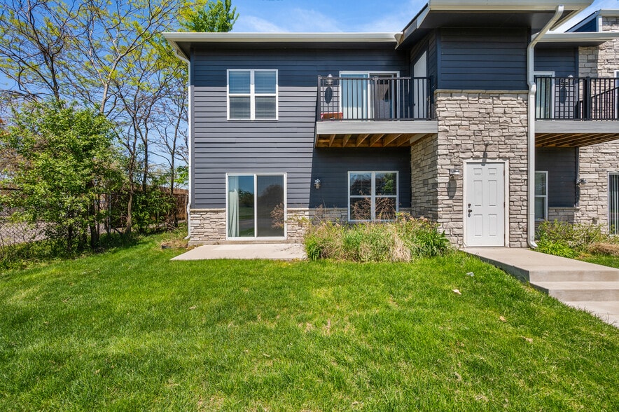 More Photos Of 1241-1251 E Woodward Heights Blvd, Hazel Park Apartments For Sale