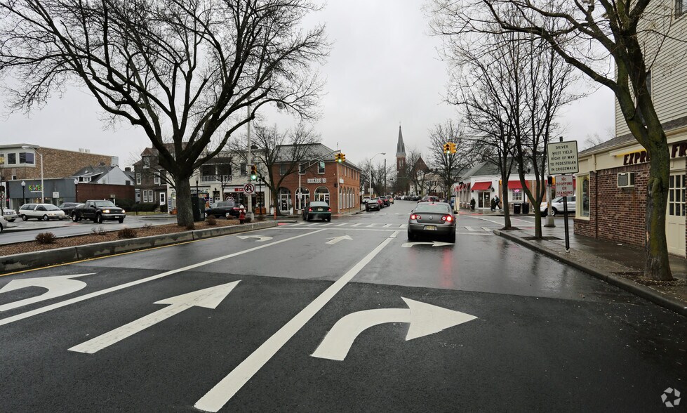 More Photos Of 3-5 Elm St, Morristown General Retail For Lease