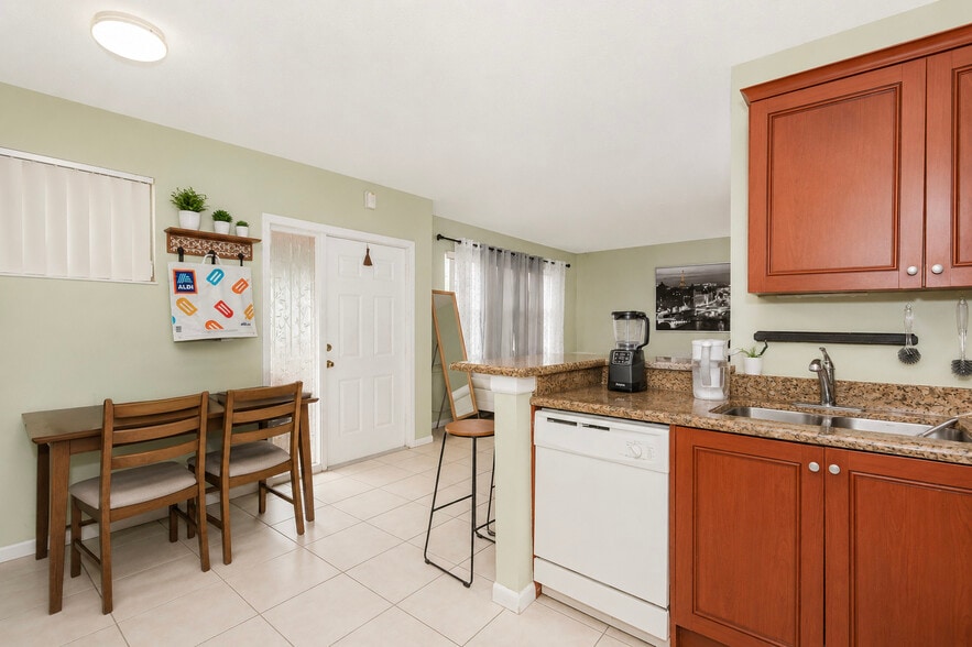 More Photos Of 4263 NW 115th Ave, Coral Springs Multifamily For Sale