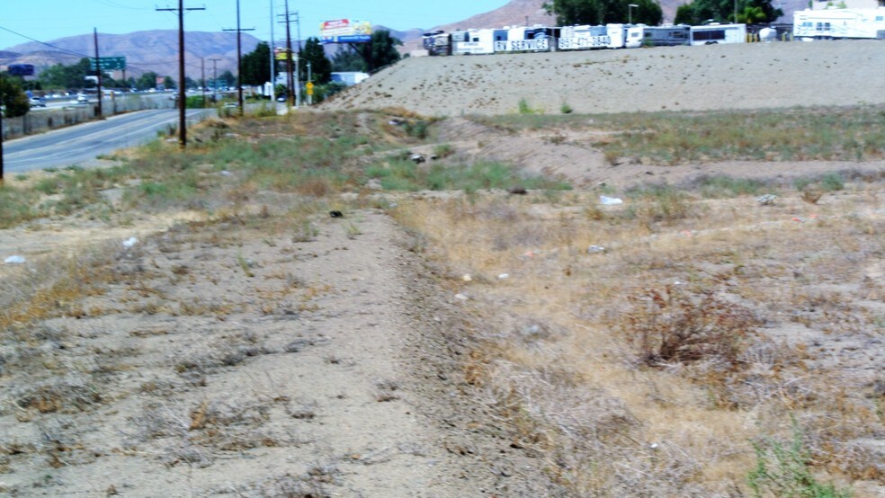 More Photos Of Camino Del Norte, Lake Elsinore Land For Lease