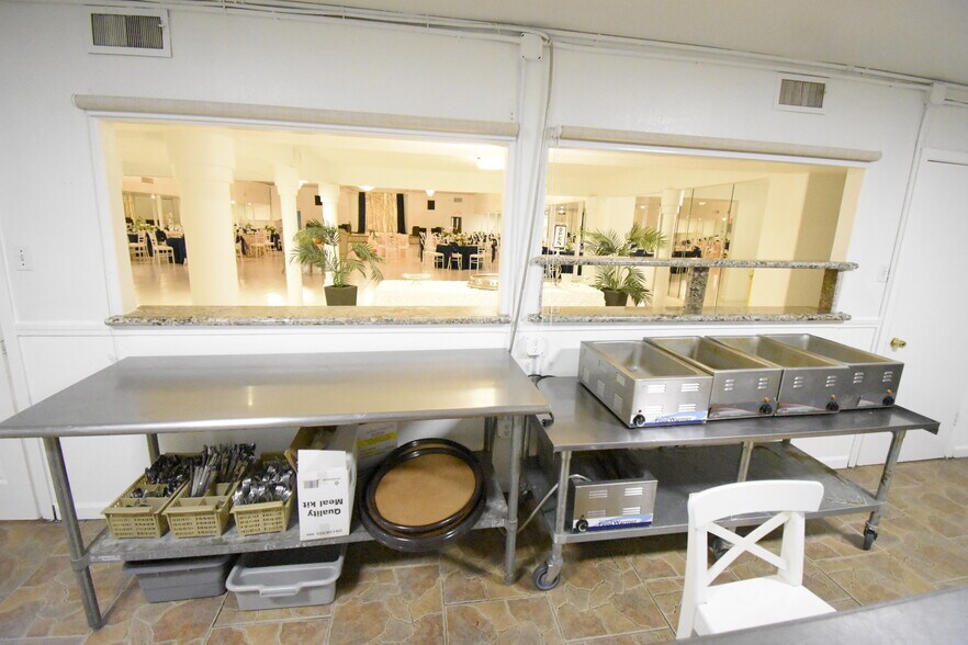 More Photos Of 401 Pennsylvania St, South Houston Lodge Meeting Hall For Sale
