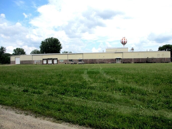 More Photos Of 803 Industrial Park Rd, Rock Falls Warehouse For Sale