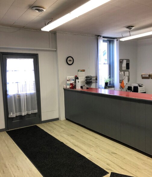 More Photos Of 58 Corliss Ave, Greenwich Office For Sale