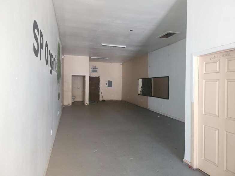More Photos Of 10209 S Central Ave, Los Angeles Convenience Store For Sale