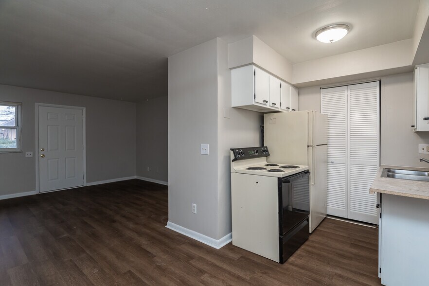 More Photos Of 2525 Germantown St, Dayton Apartments For Sale