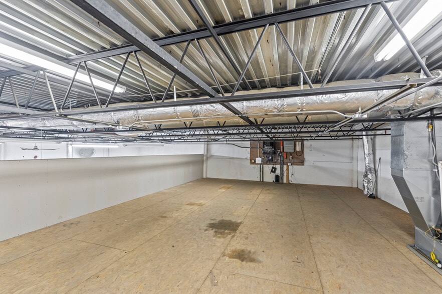 More Photos Of 1906 N Main St, Kannapolis Industrial For Sale