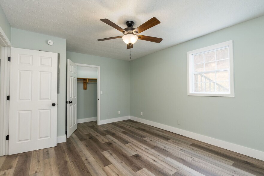More Photos Of 6672 Roan Creek Rd, Butler Apartments For Sale