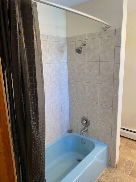 More Photos Of 8479-8481 East Ave, Gasport Apartments For Sale