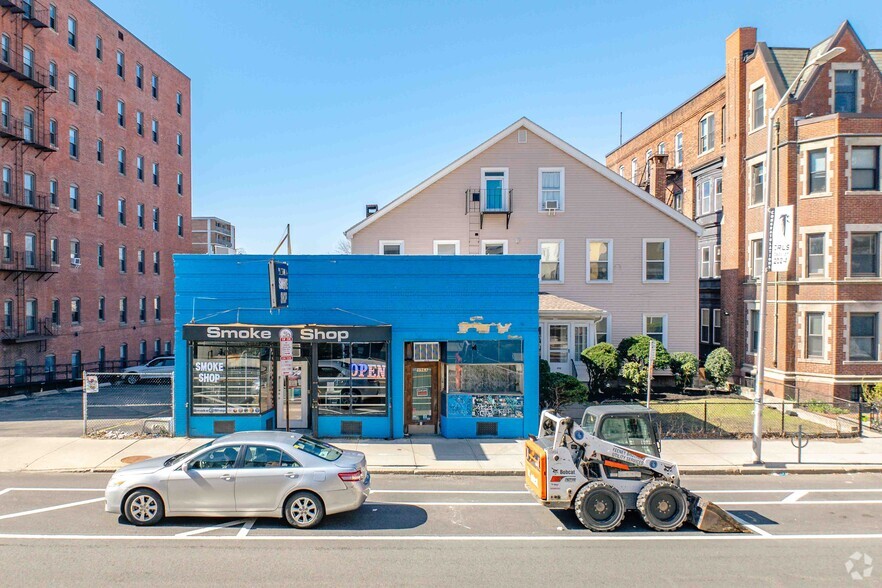 More Photos Of , Cambridge Unknown For Sale