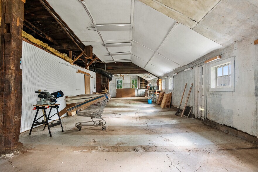 More Photos Of 5572 Washington St, Prattsville Storefront For Sale