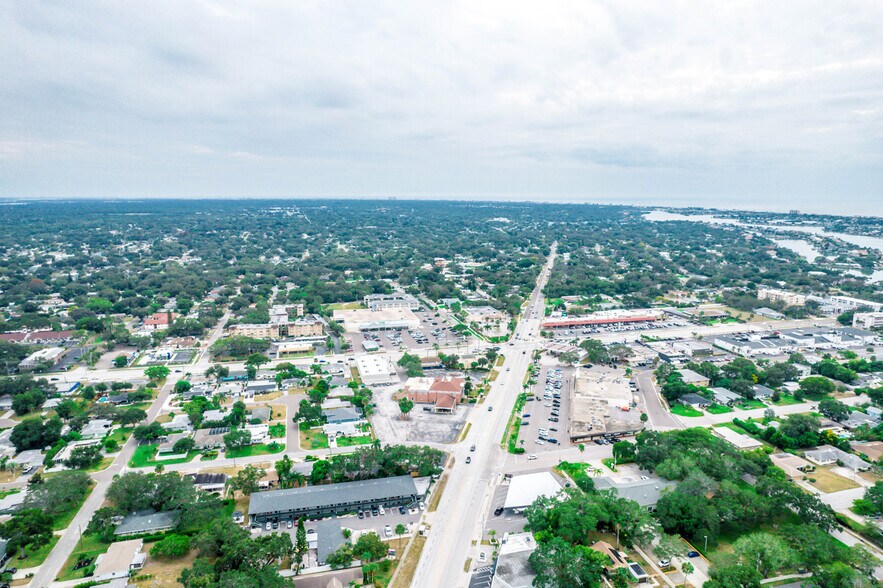More Photos Of 400 Indian Rocks Rd N, Belleair Bluffs Storefront Retail Office For Sale