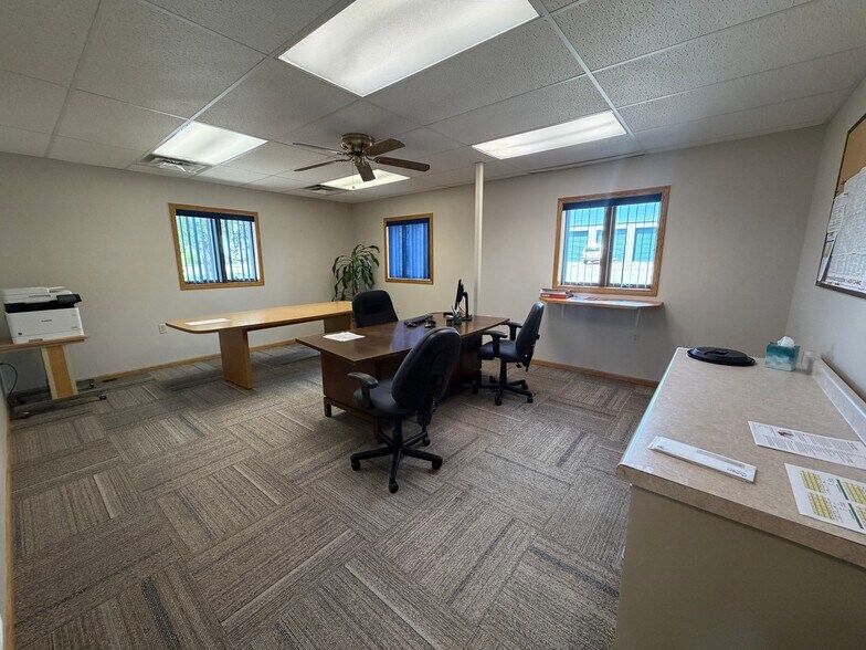 More Photos Of 1401 E 1st St, Ogallala Office For Sale