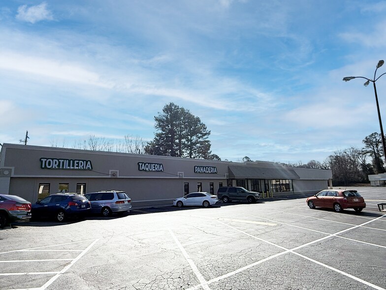 More Photos Of 5265 Lawrenceville Hwy NW, Lilburn Storefront For Lease