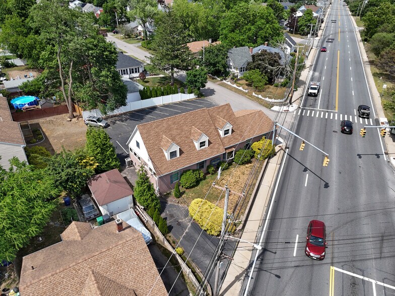 More Photos Of 623 Post Rd, Warwick Office For Sale