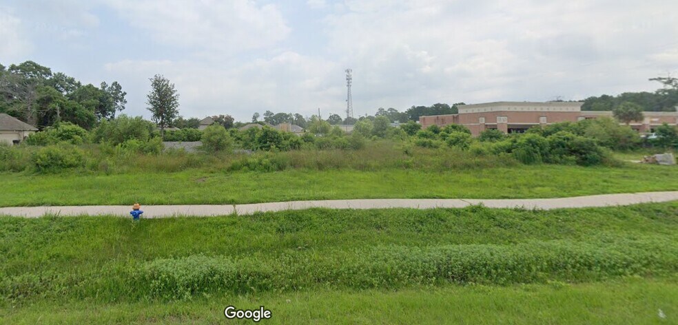 More Photos Of Mills Branch Dr @ Mills Branch Drive, Kingwood Land For Sale