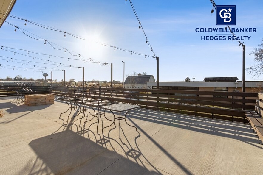 More Photos Of 916 W 9th St, Vinton Specialty For Sale