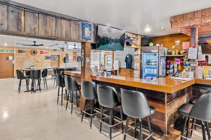 More Photos Of N1130 5th Rd, Coloma Trailer Camper Park For Sale