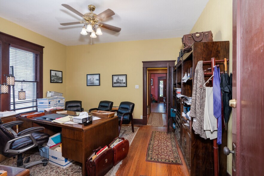More Photos Of 806 W 11th St, Austin Office Residential For Sale