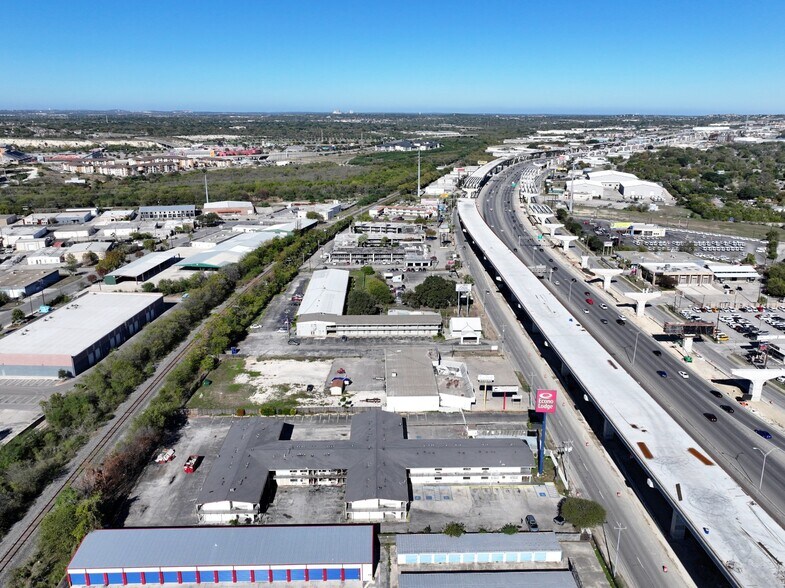 More Photos Of 9503 N Interstate 35, San Antonio Hotel For Sale