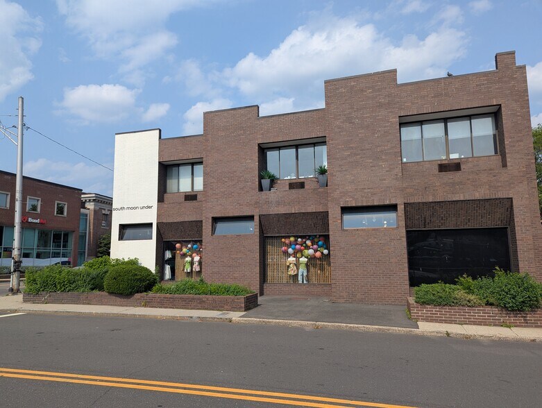 More Photos Of 14 Post Rd E, Westport General Retail For Sale