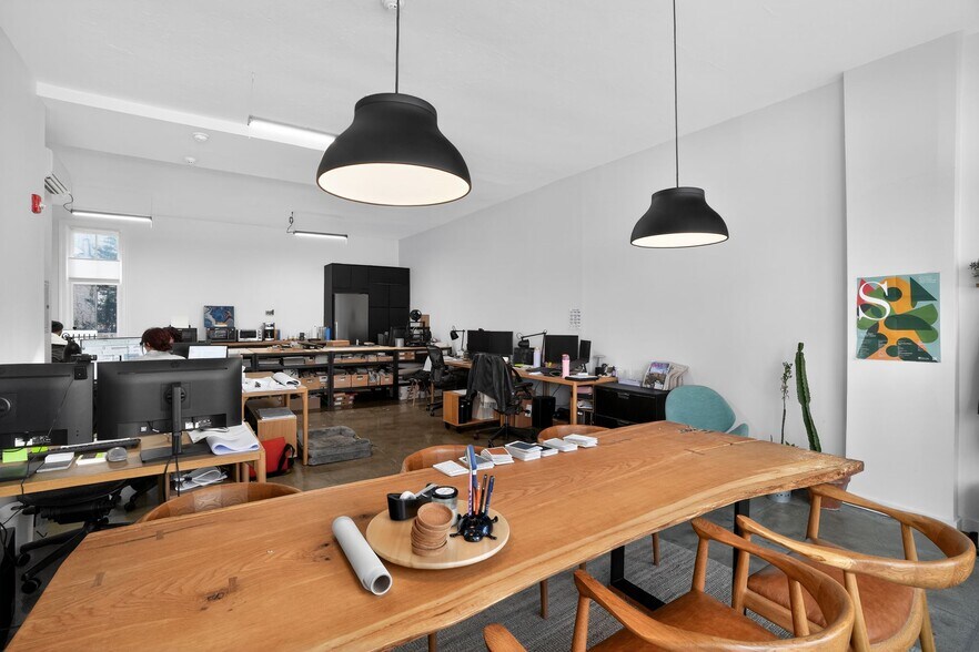 More Photos Of 2116 Locust St, Philadelphia Office For Lease