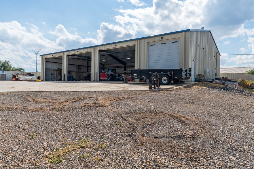 More Photos Of 807 N Tennessee St, Amarillo Warehouse For Sale