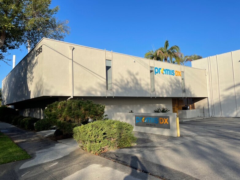 More Photos Of 73-75 N Vinedo Ave, Pasadena Research And Development For Lease