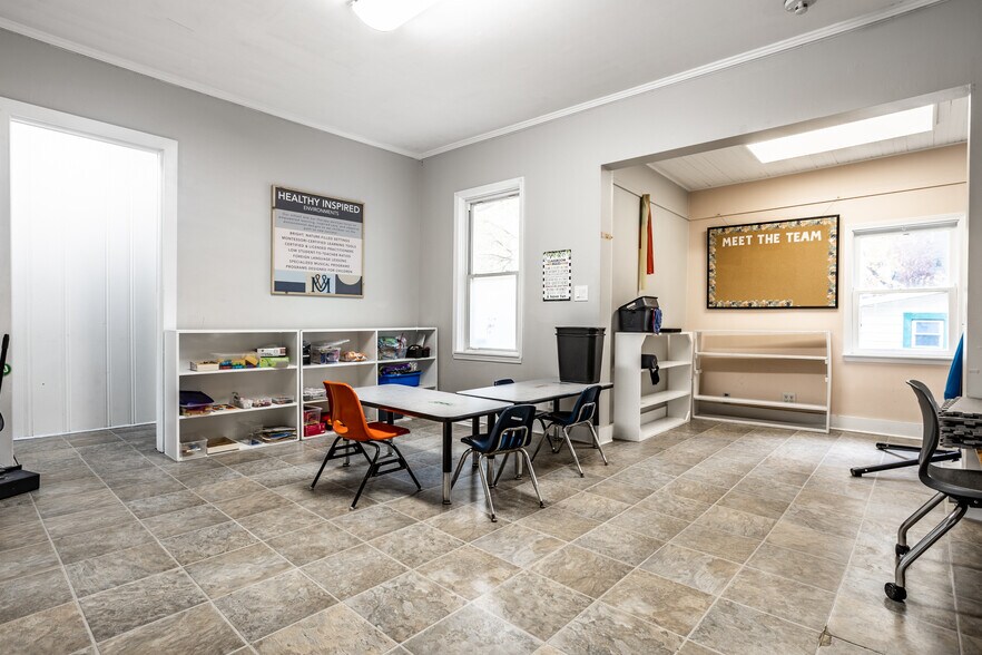 More Photos Of 7507 Michigan Rd, Indianapolis Daycare Center For Sale