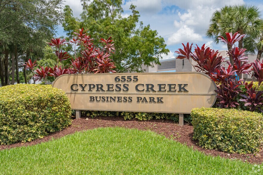 Primary Photo Of 6555 Powerline Rd, Fort Lauderdale Unknown For Lease