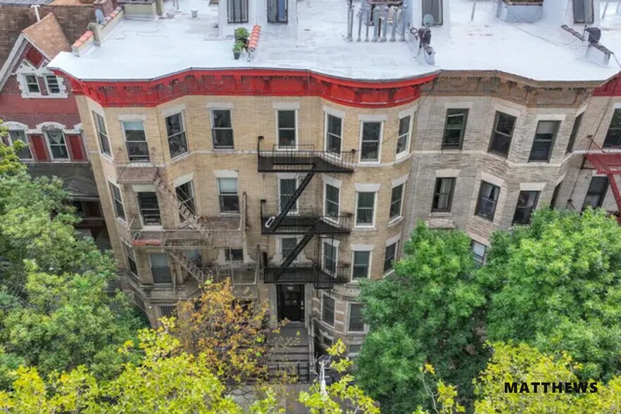 Primary Photo Of 814 Prospect Pl, Brooklyn Apartments For Sale