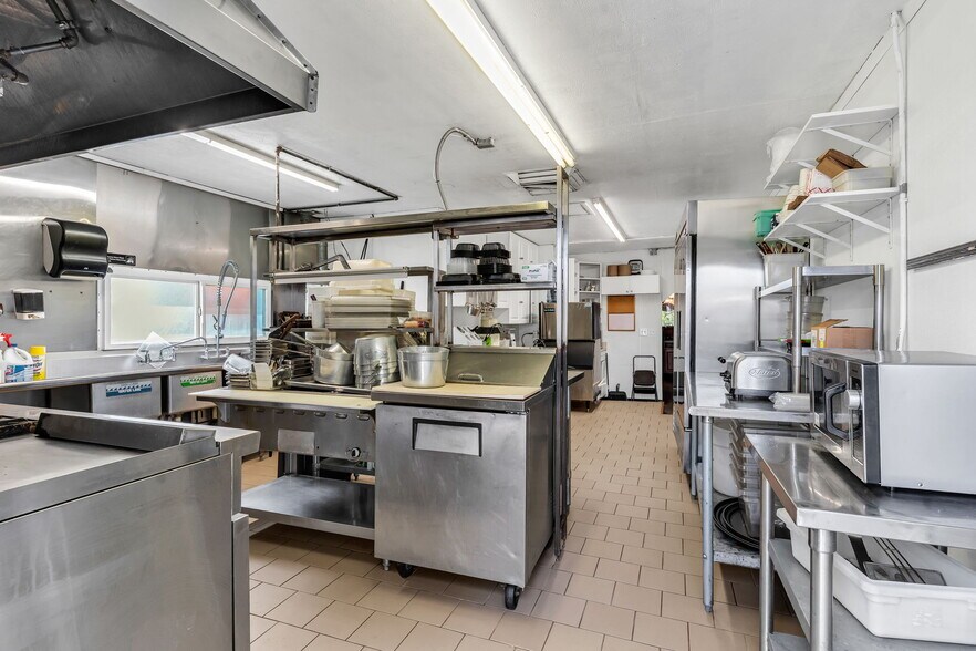 More Photos Of 2301 E Main St, Canon City General Retail For Sale