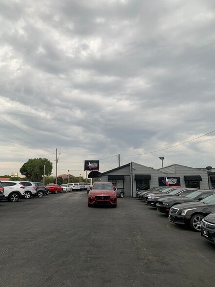 Primary Photo Of 1577 N FM 157, Mansfield General Retail For Sale