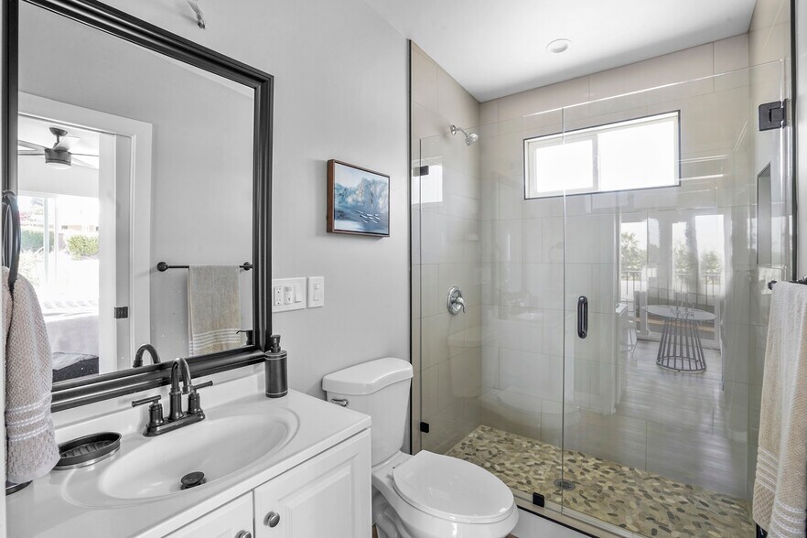 More Photos Of 4924-4926 Iroquois Ave, San Diego Specialty For Sale