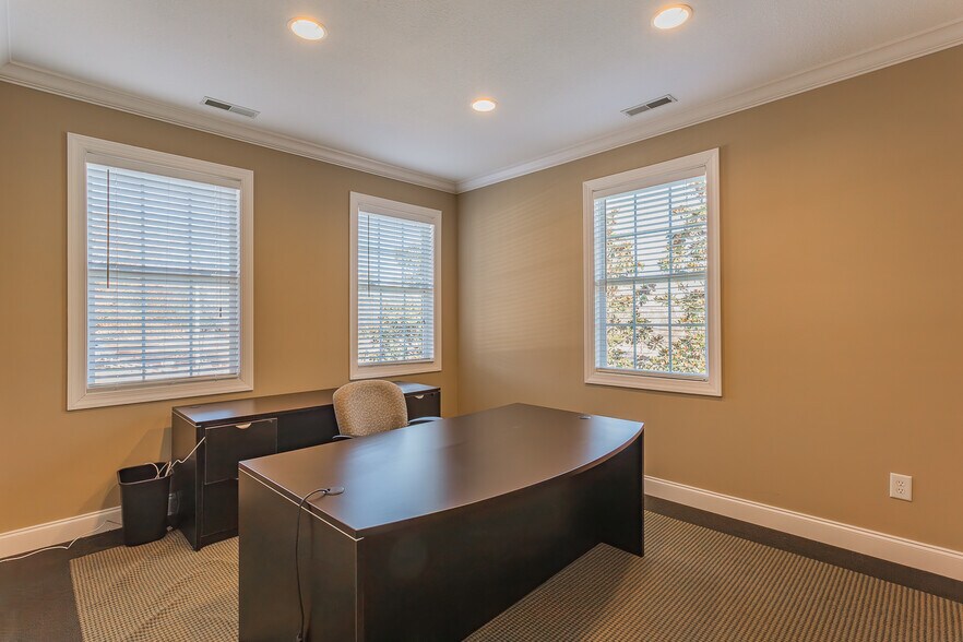 More Photos Of 3222 Ocoee St, Cleveland Medical For Sale