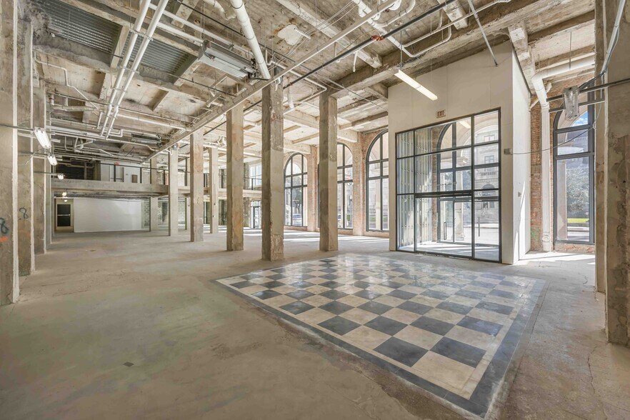 More Photos Of 1111 Rusk St, Houston Apartments For Lease