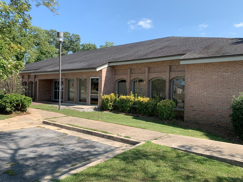 Primary Photo Of 2724 Warm Springs Rd, Columbus Medical For Lease