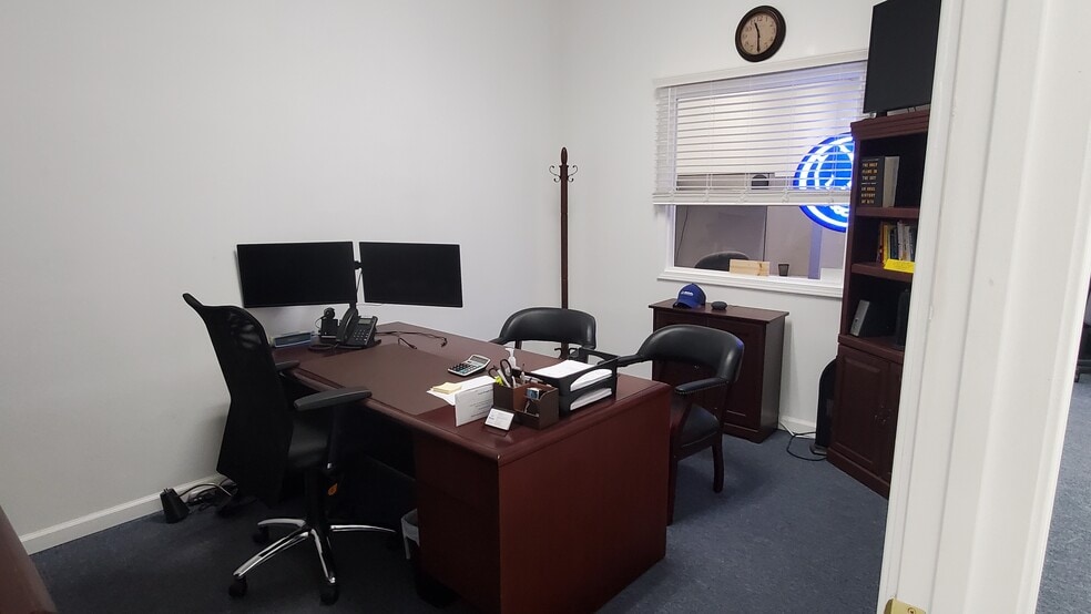 More Photos Of 10683 Ravenna Rd, Twinsburg Unknown For Lease