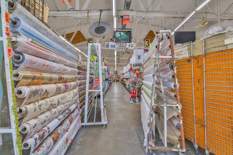 More Photos Of 2315 E 4th St, Los Angeles Freestanding For Sale