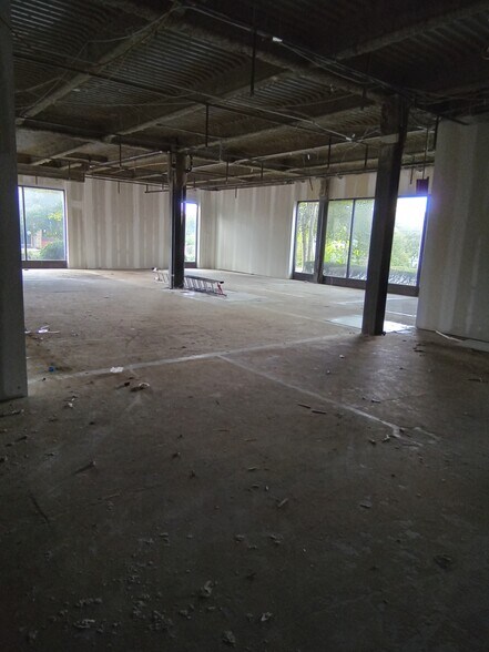 More Photos Of 15 Matthews St, Goshen Office For Sale