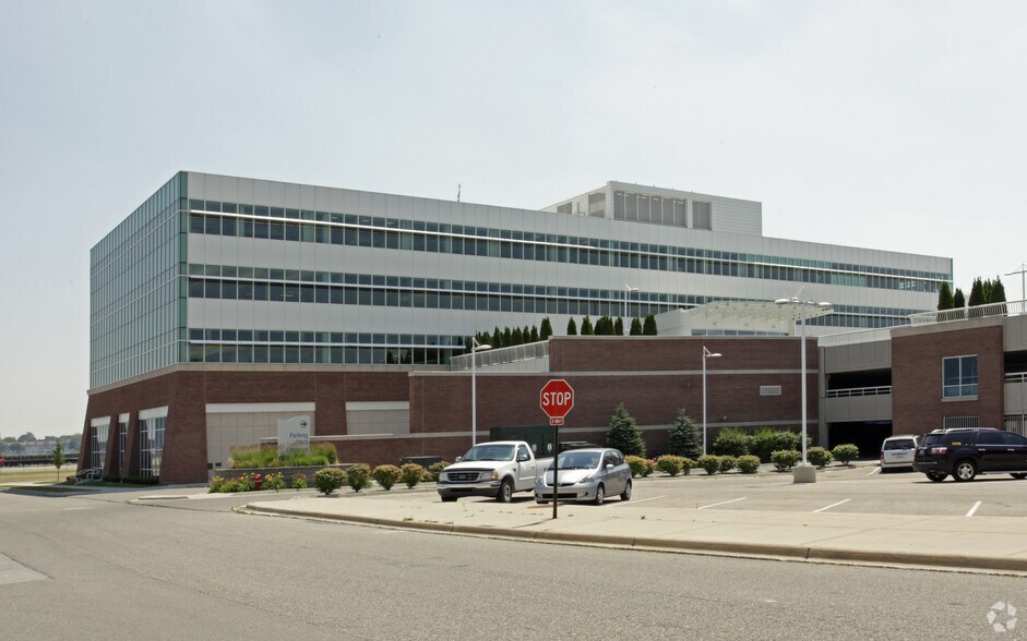 More Photos Of 1411 3rd St, Port Huron Office For Sale