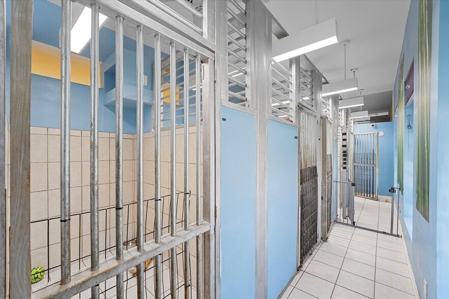 More Photos Of 609 NE 127th St, North Miami Freestanding For Sale