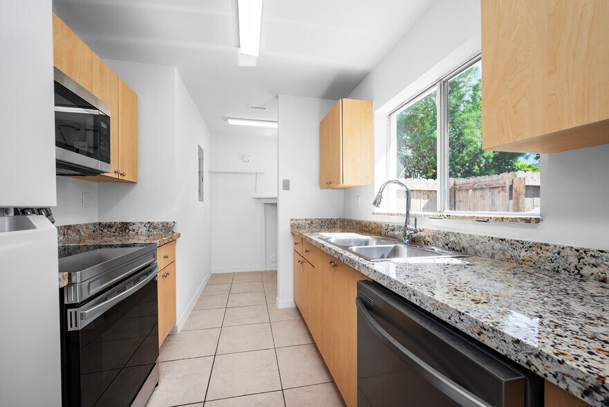 More Photos Of 2275 SW 61st Ave, Miami Apartments For Sale