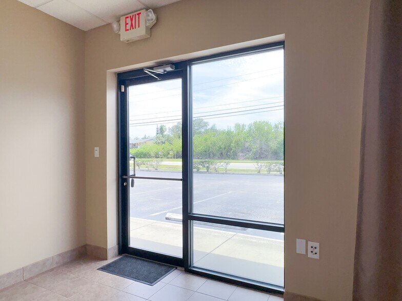 More Photos Of 8400 Astronaut Blvd, Cape Canaveral Medical For Sale